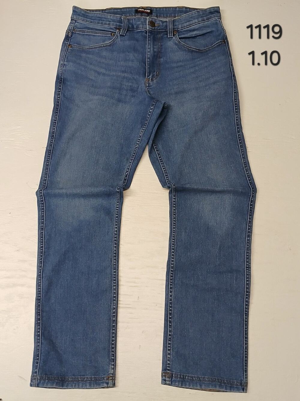 Kirklands Signature (34x34) Straight Leg Blue Denim Jeans